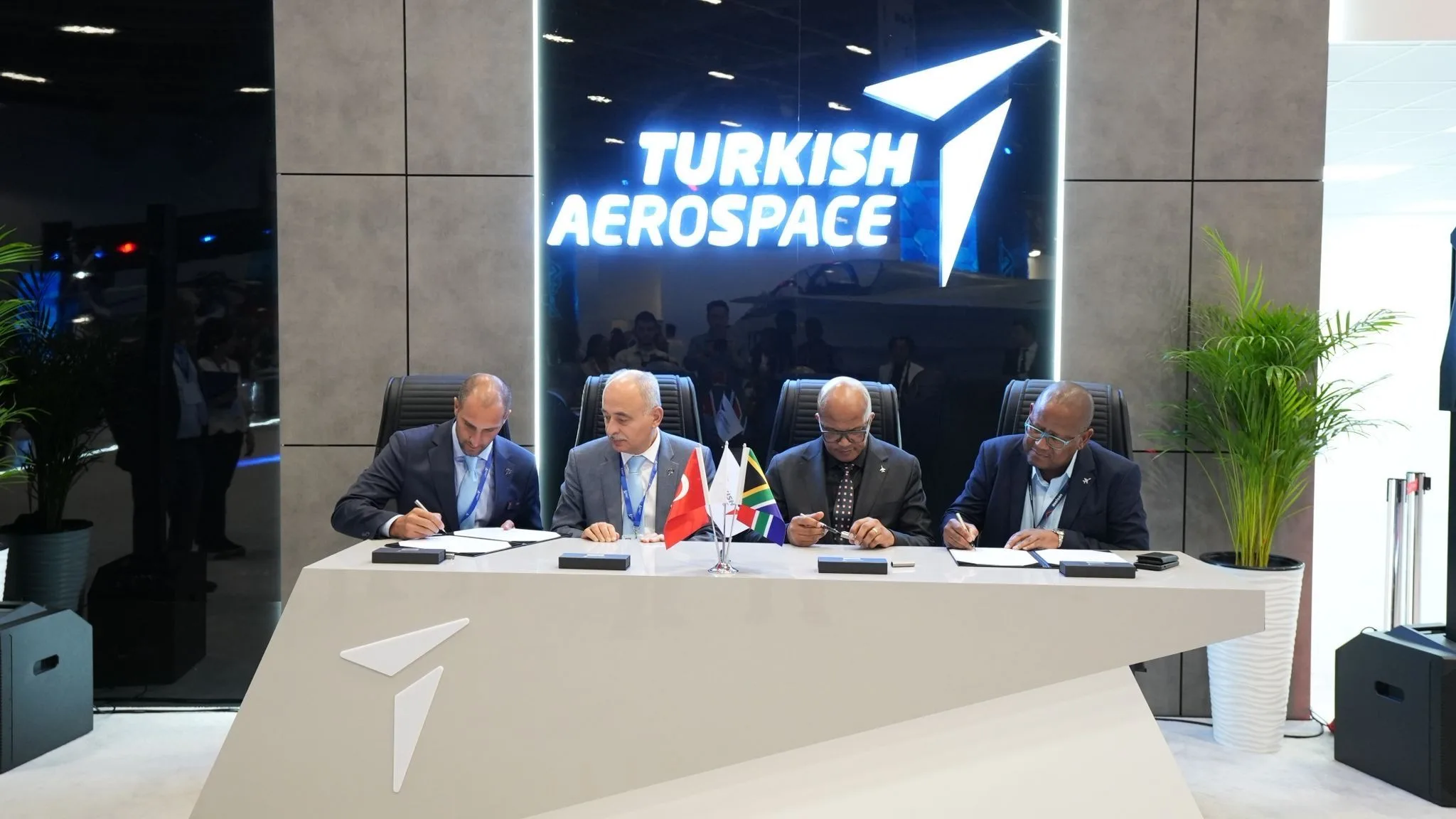 TUSAŞ Signs Strategic Agreements with Indonesia and South Africa 19 Breaking News in Aviation Defence Industry and Tourism TUSAŞ AeroHaber | Aviation News, Tourism News and Defence News | Havacılık Haberleri, Turizm Haberleri ve Savunma Haberleri Guney Afrika